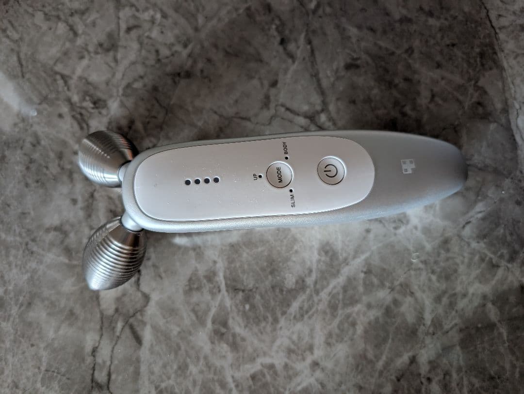 最終値下げ ほぼ新品 メディキューブ:美顔器セット（98000円相当）