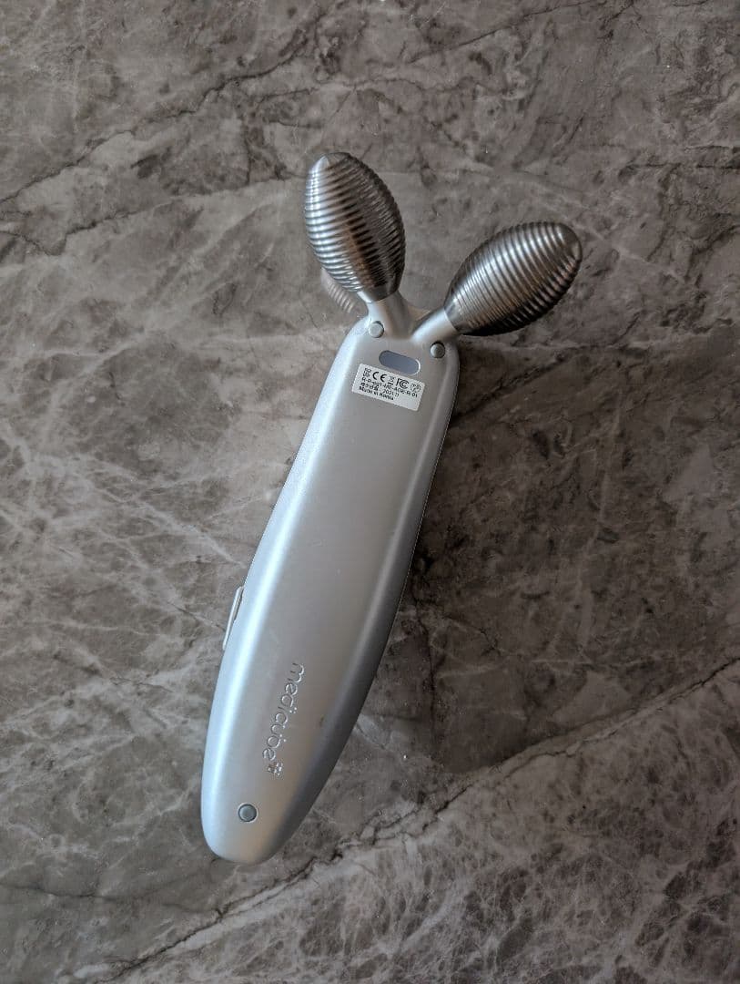 最終値下げ ほぼ新品 メディキューブ:美顔器セット（98000円相当）