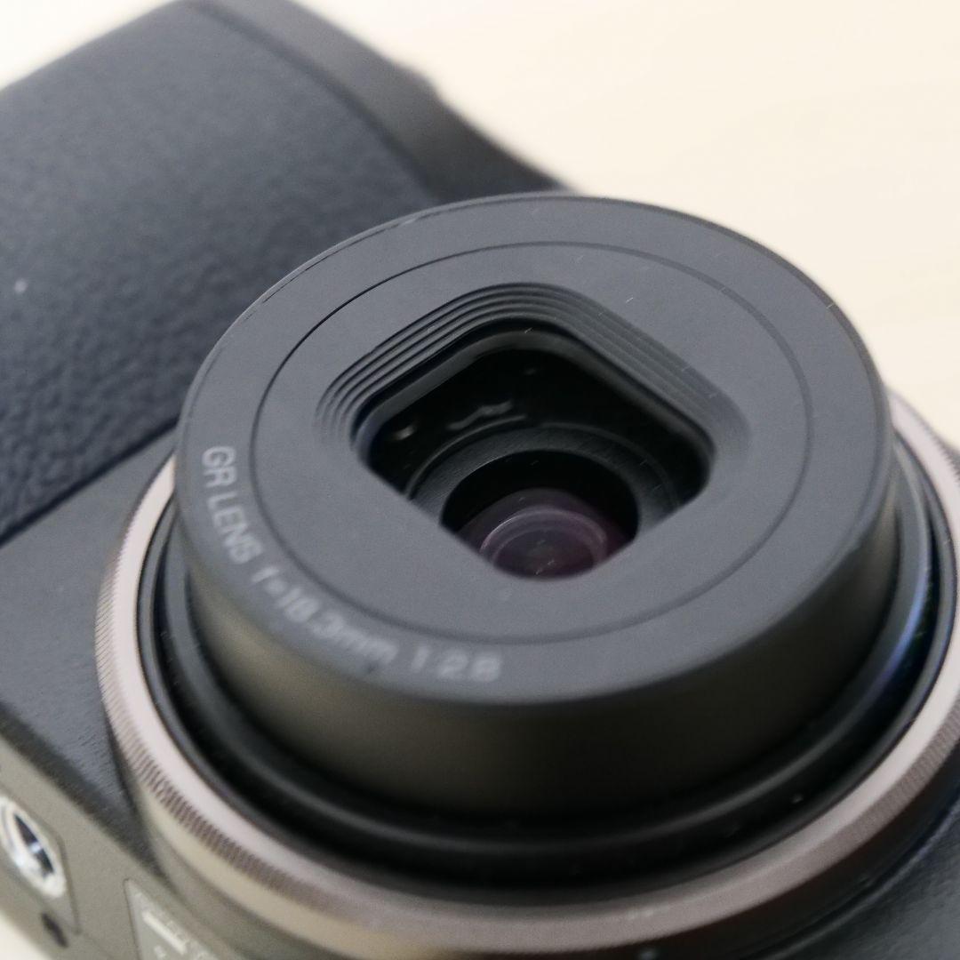 【豪華おまけ、ショット数わずか】RICOH GR Ⅲ 純正ポーチ他