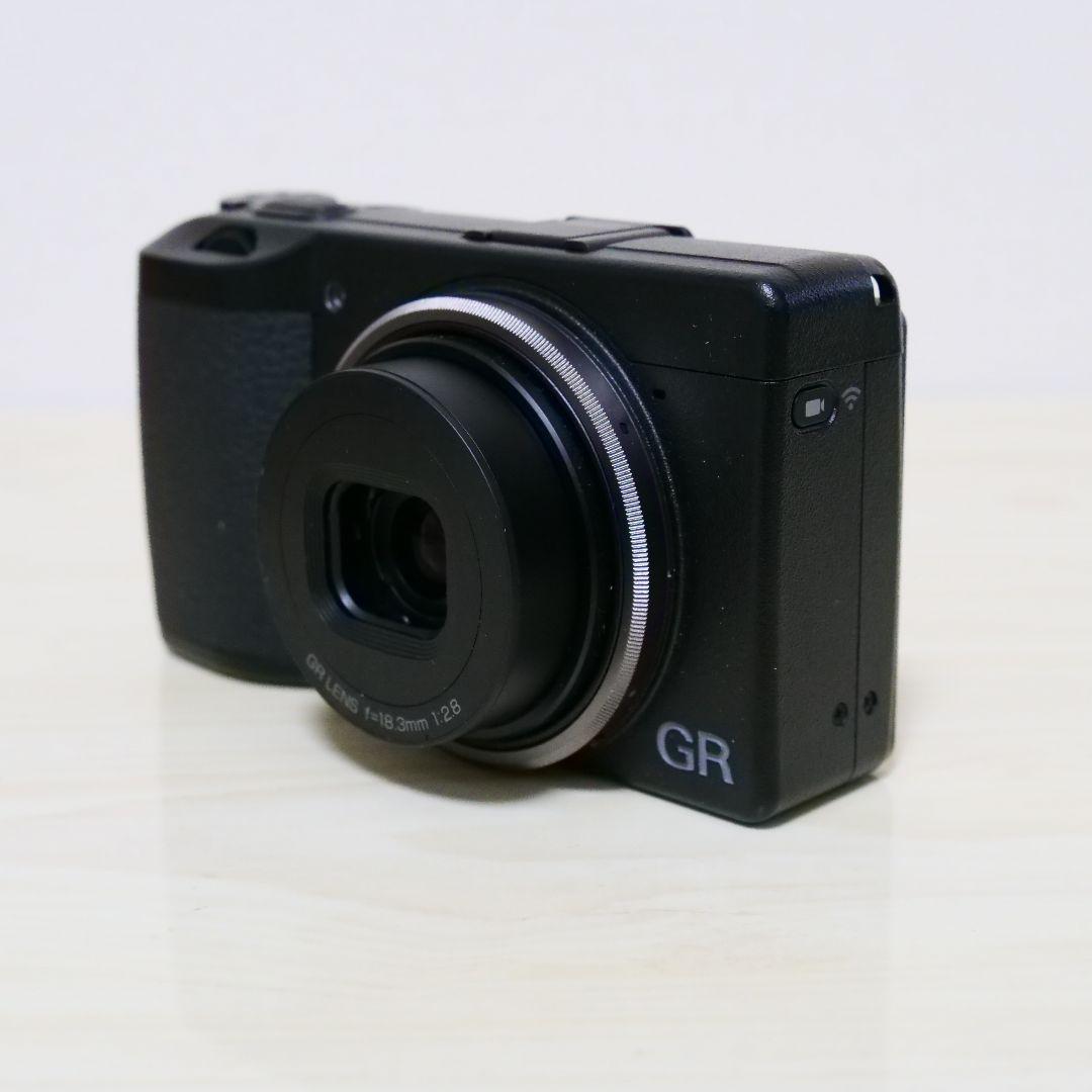 【豪華おまけ、ショット数わずか】RICOH GR Ⅲ 純正ポーチ他