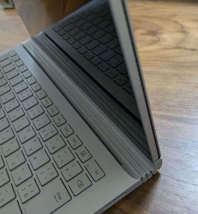 美品☆16G！1テラ☆Microsoftマイクロソフト SurfaceBook2