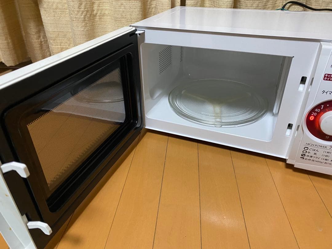 極美品　SHARP 電子レンジ RE-T3 W5 50Hz（東日本専用）
