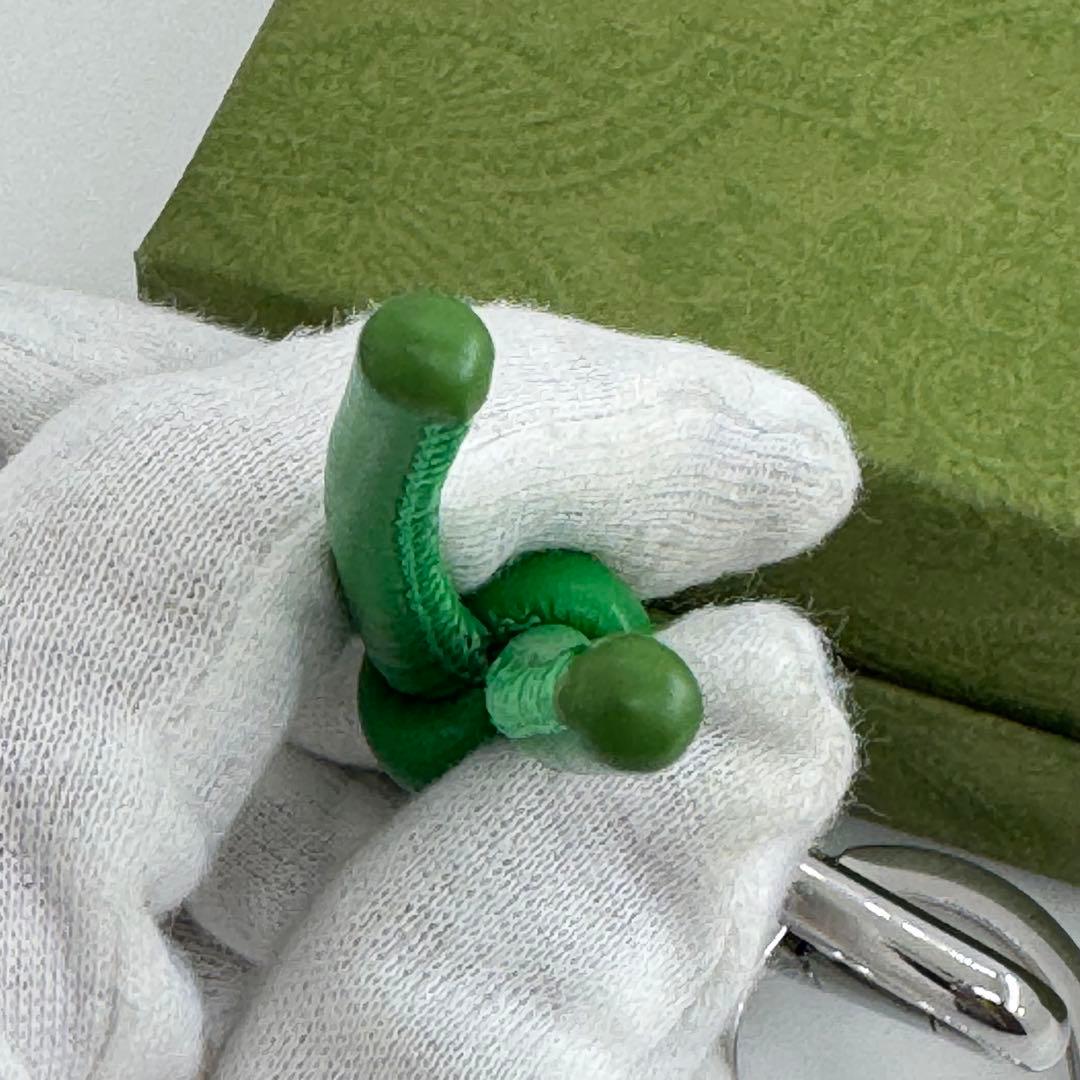 ボッテガヴェネタ トライアングル キーリング パラキート 090312