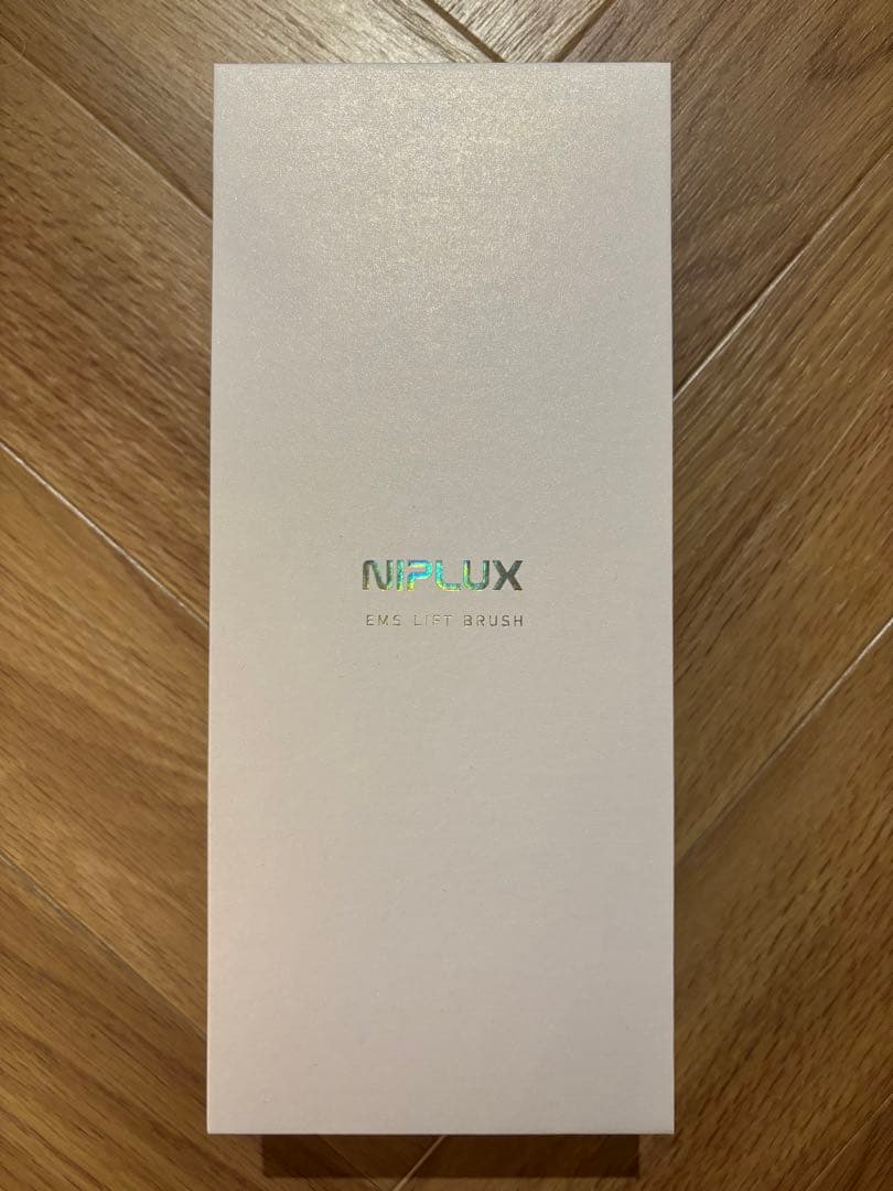 NIPLUX EMS LIFT BRUSH 電気ブラシ　美顔器
