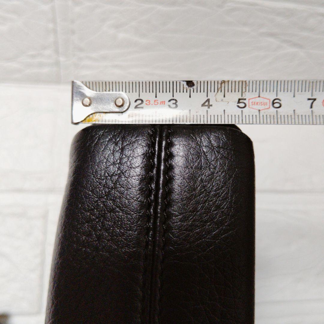 美品　ジョルジオアルマーニ　クロスボディバッグ　レザー　黒　サコッシュ