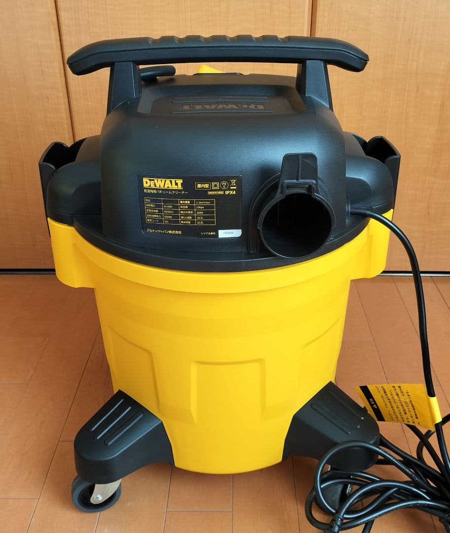 乾湿両用 バキュームクリーナー 掃除機 デウォルト DeWALT　訳あり