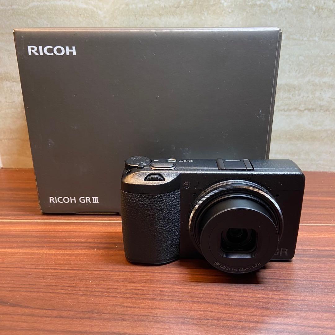 RICOH GR Ⅲ デジカメ ほぼ新品 4930