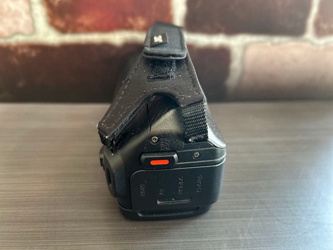 ビデオカメラ　GZ-RX680 ブラック