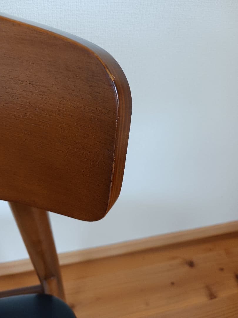 カリモク 60 Tチェア ブラウン