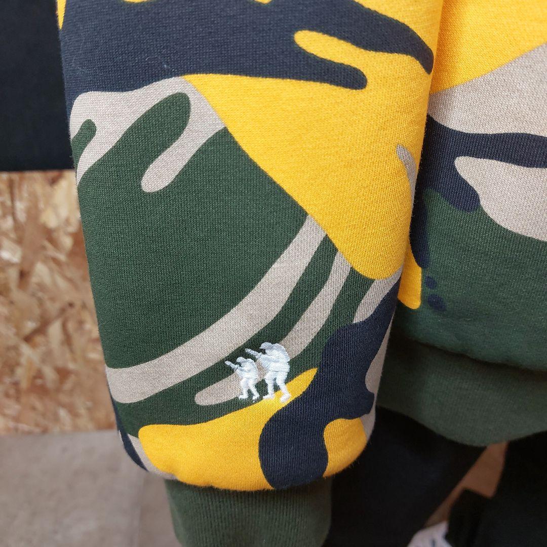 美品 Ape カモフラージュ マウンテンパーカー リバーシブル
