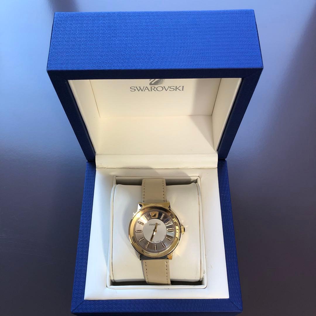 新品SWAROVSKIゴールドレザー腕時計PIAZZAスワロフスキークリスタル