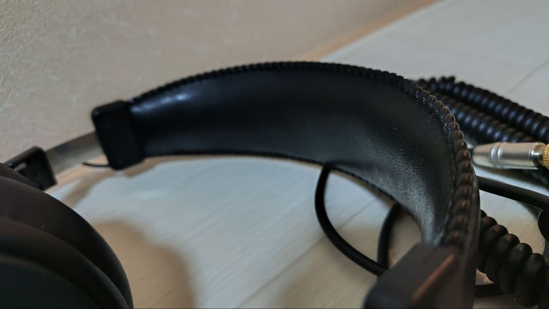 SONY　有線ヘッドホン　MDR-V6