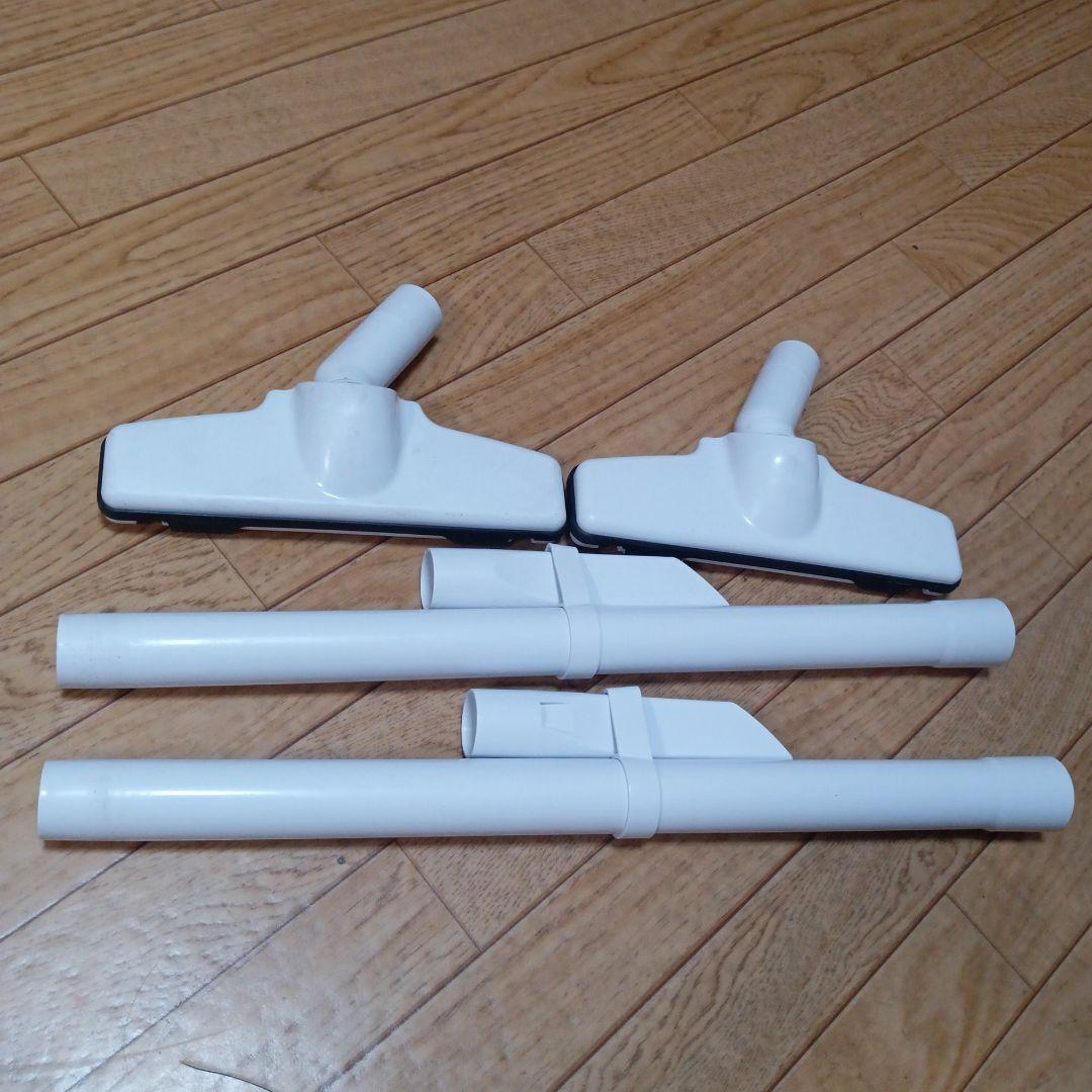 マキタ充電式クリーナーCL107FD２台のセット　バッテリー、充電器付