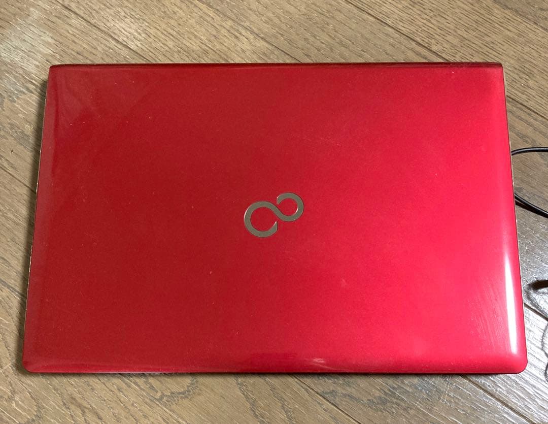 ラ*ン様 中古ノートパソコン 初期化済み 富士通 LIFEBOOK　AH53/U