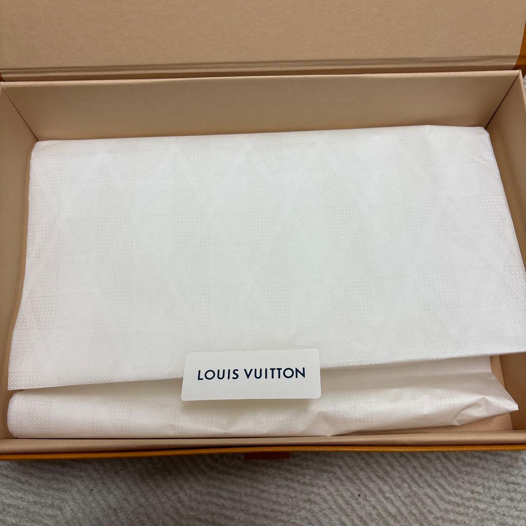 ☆最終お値下げ☆LOUIS VUITTON ホワイトマフラー