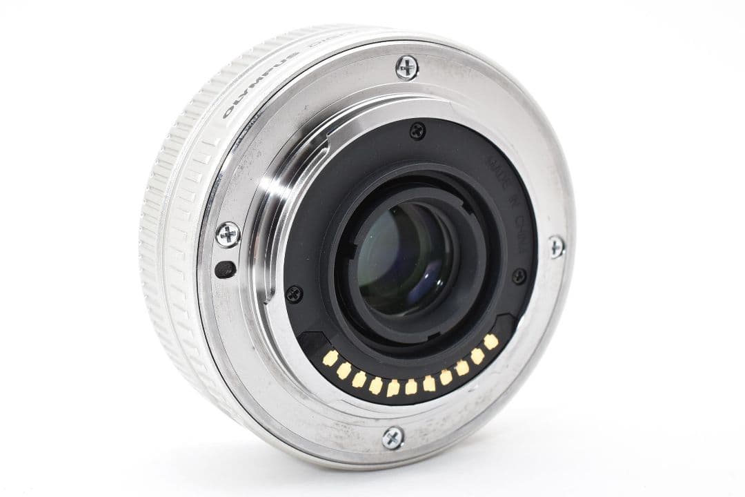 Olympus m.zuiko digital 17mm f2.8 シルバー