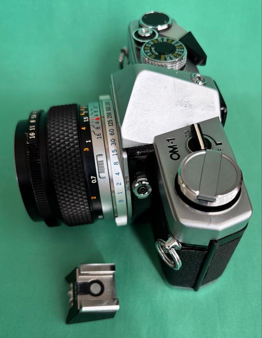 ★ OLYMPUS OM-1 (使用説明書付)+ ★ 標準レンズ 50mm