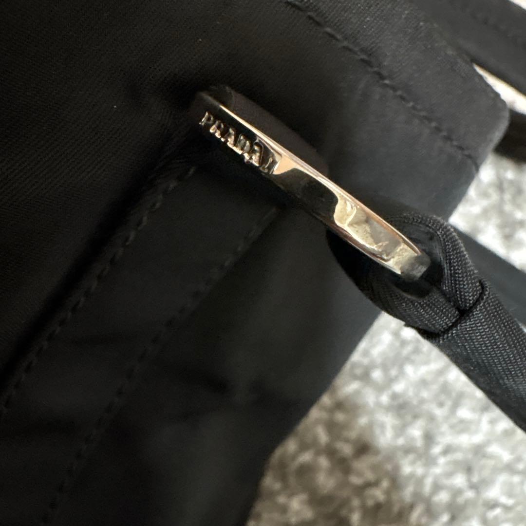 PRADA ブラックナイロントートバッグ　ビジネス