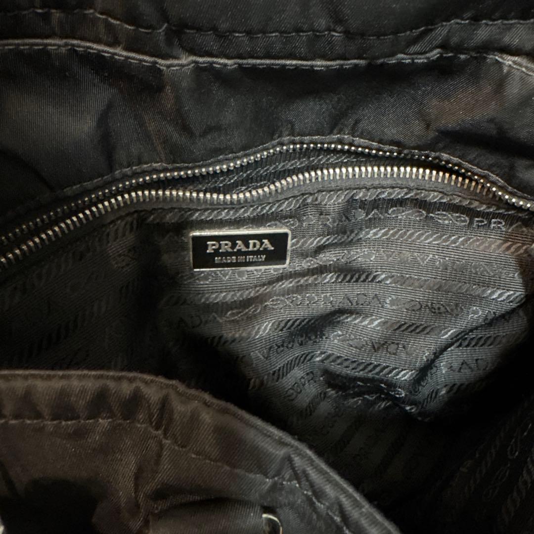 PRADA ブラックナイロントートバッグ　ビジネス