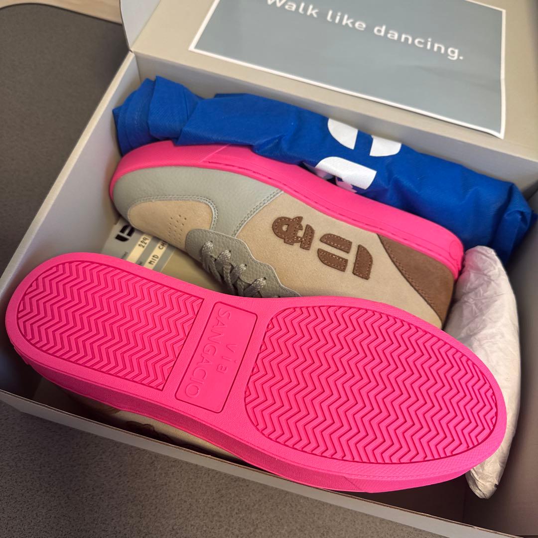 inoSANGACIO MID CHILL POP 限定スニーカー