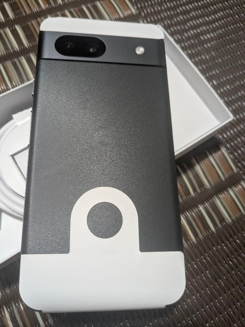 Google Pixel 8a 本体（充電容量100%）ほぼ未使用