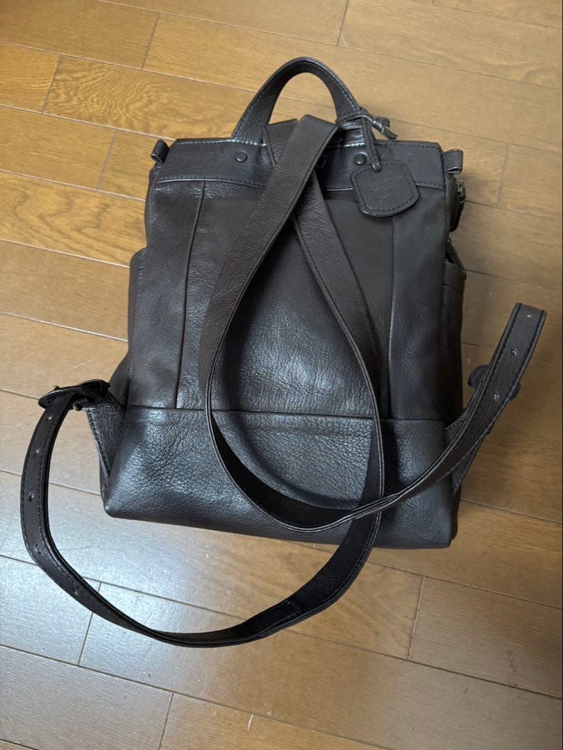 ダークブラウン レザー バックパック