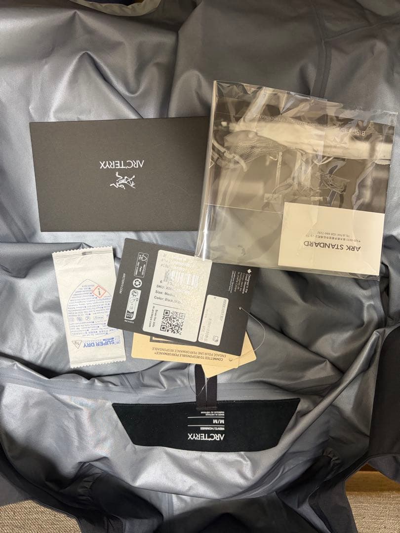 アークテリクス ベータジャケット M ブラック BIRD-AID保証付 新品