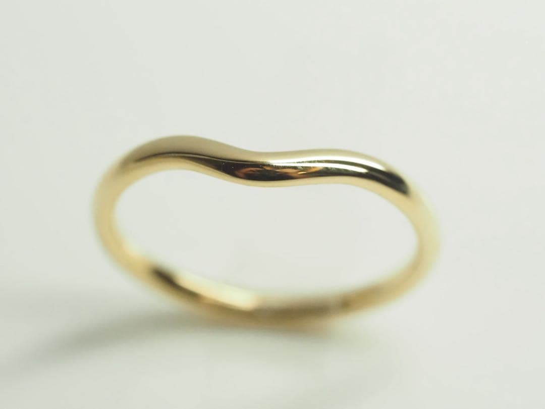 TIFFANY&Co.ティファニー　750YGカーブドバンドリング　15.2号