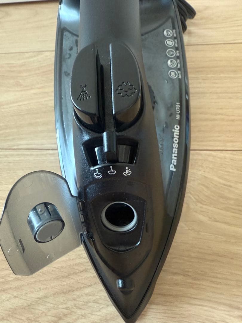 Panasonic コード付きスチームアイロン/NI-u701 2024年製