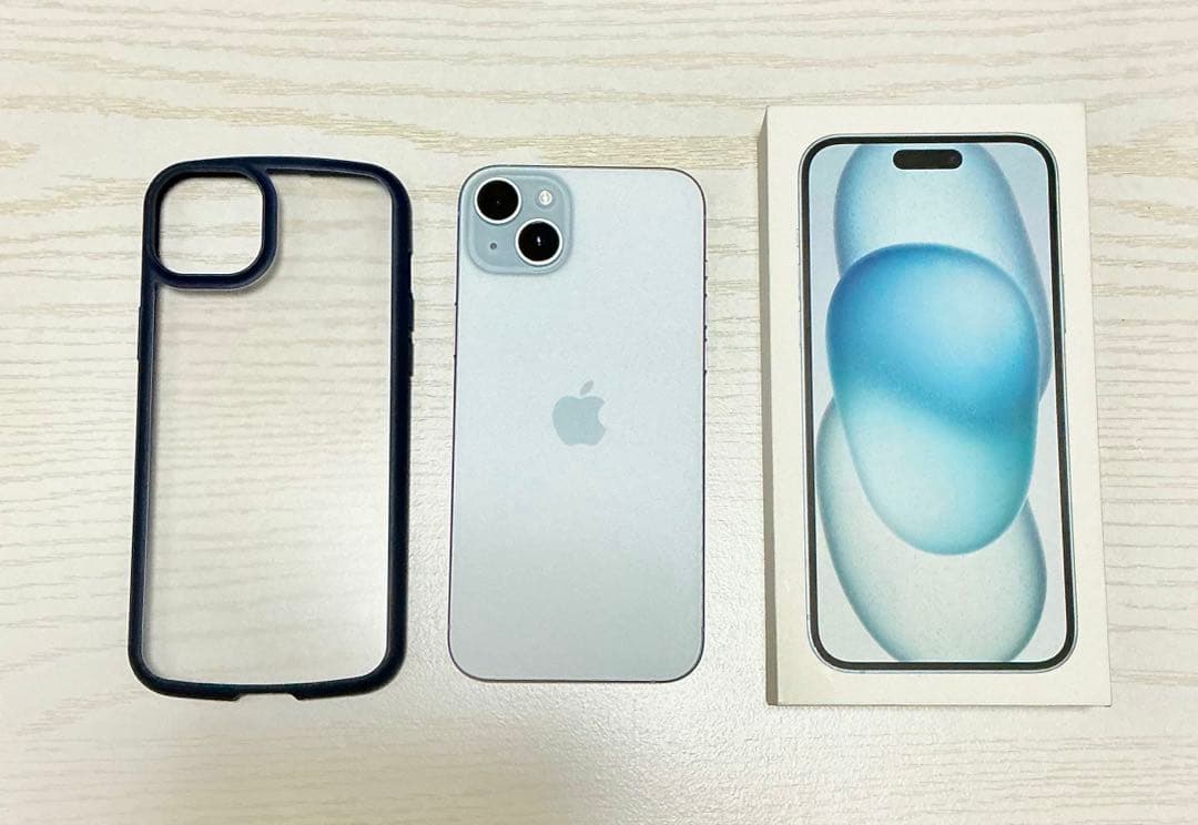 アップル Apple iPhone 15 Plus 128GB ブルー　ケース付