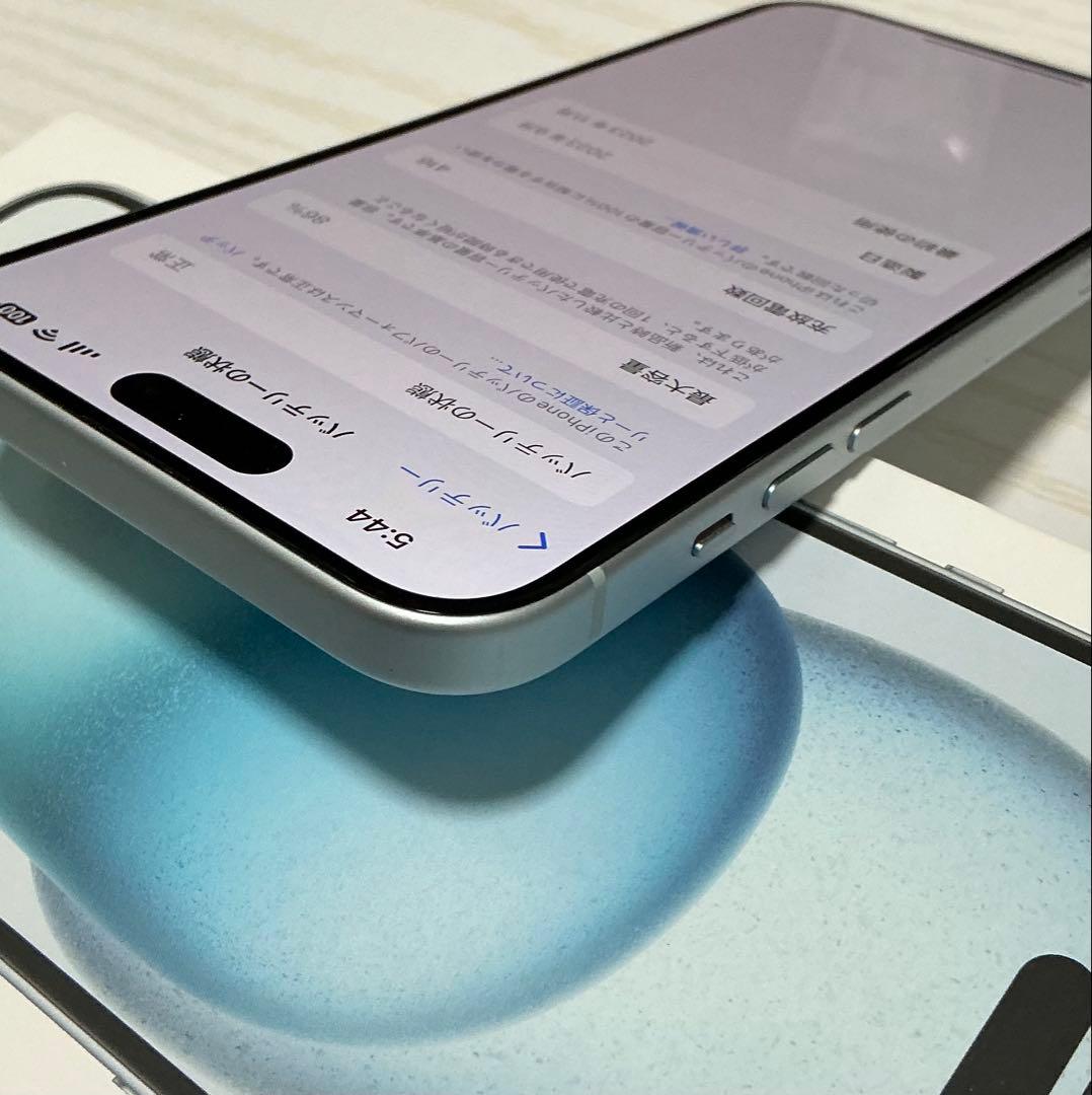アップル Apple iPhone 15 Plus 128GB ブルー　ケース付