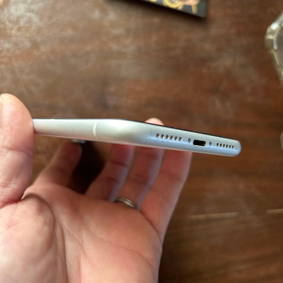 iPhoneXR ホワイト64GB