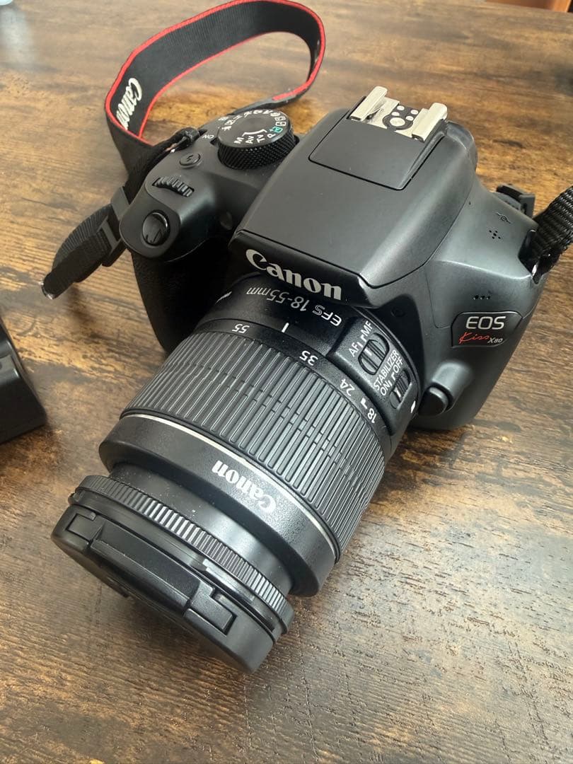 Canon EOS Kiss X80 デジタル一眼レフ