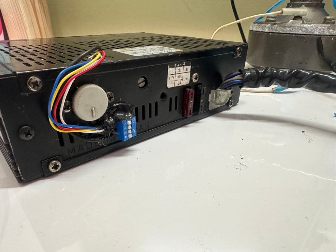 w*f様 clarion AA-600A サイレンアンプ　12V ジャンク