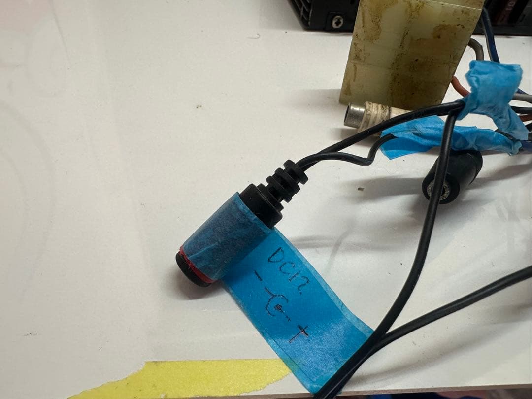 w*f様 clarion AA-600A サイレンアンプ　12V ジャンク