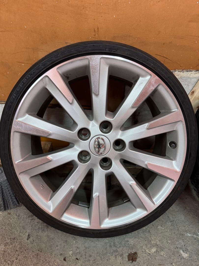 トヨタ 純正18インチ