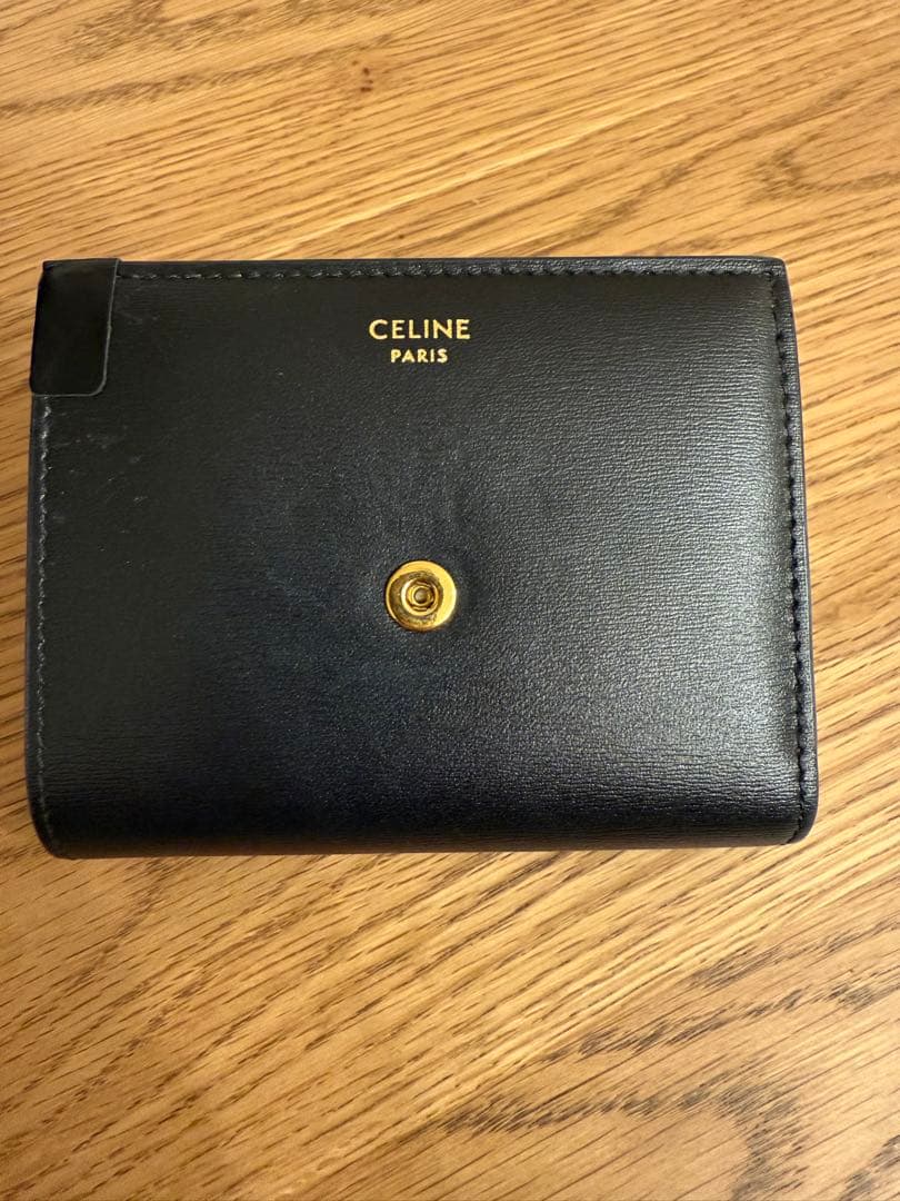 【訳あり】スモール フラップウォレット トリオンフ / シャイニーカーフスキン