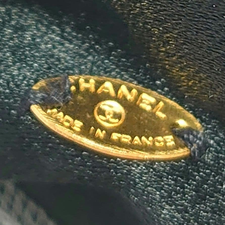 シャネル　コサージュ　リボン　ブローチ　白レース＆黒サテンリボン　メッシュ