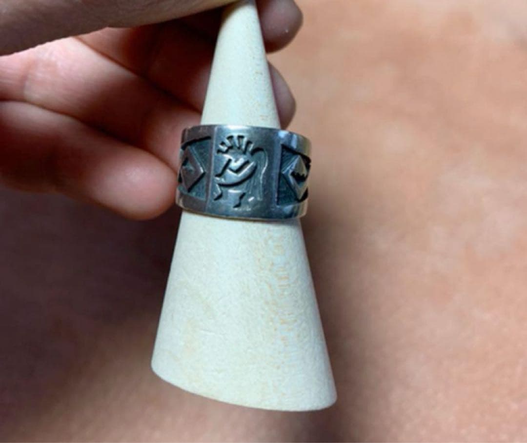 ホピ族リング　ココペリ