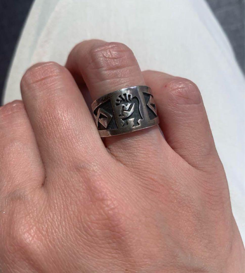 ホピ族リング　ココペリ