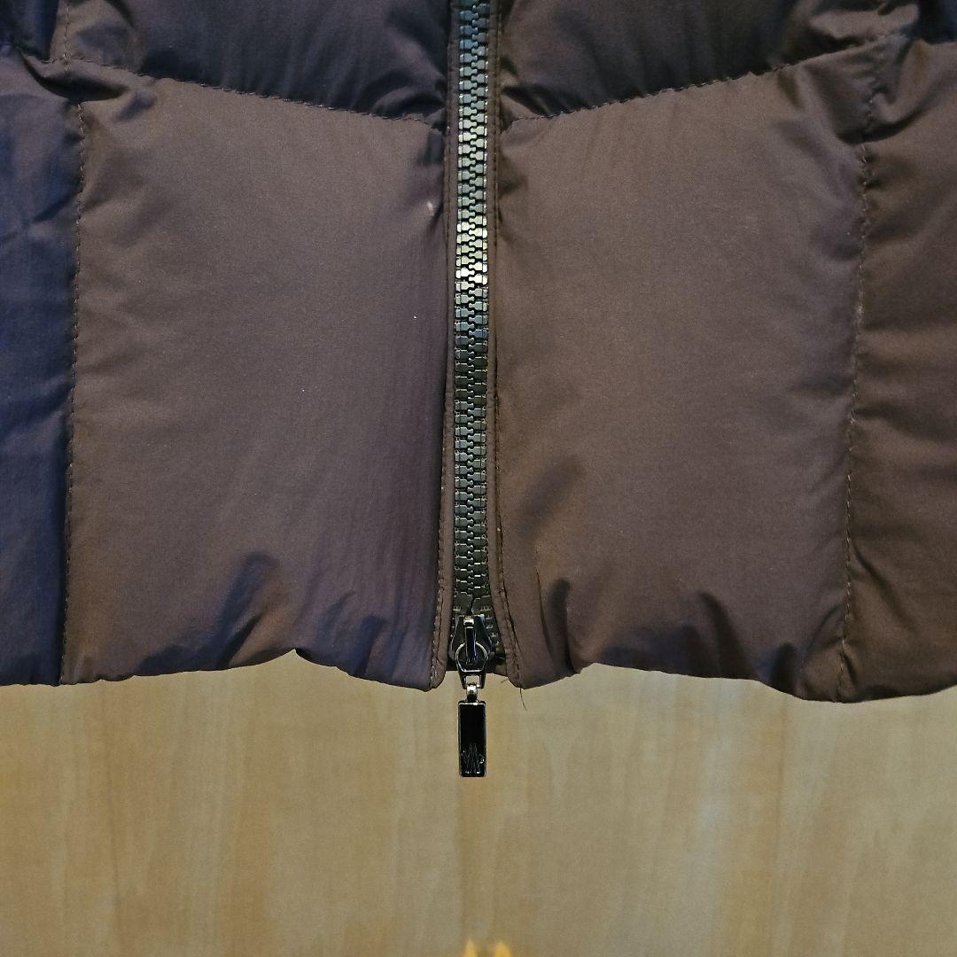 美品モンクレール　ダウンコート　ダウンジャケット　ブラウン