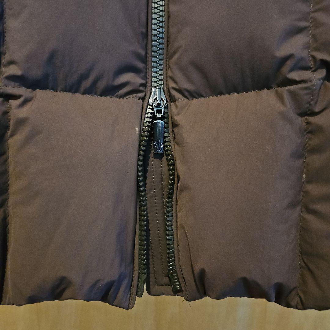 美品モンクレール　ダウンコート　ダウンジャケット　ブラウン