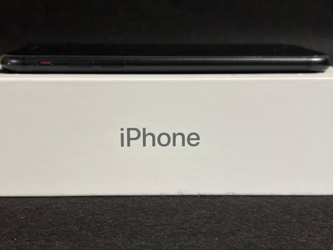 【ジャンク】iPhone SE2 128GB ブラック ホームボタン不良　箱付