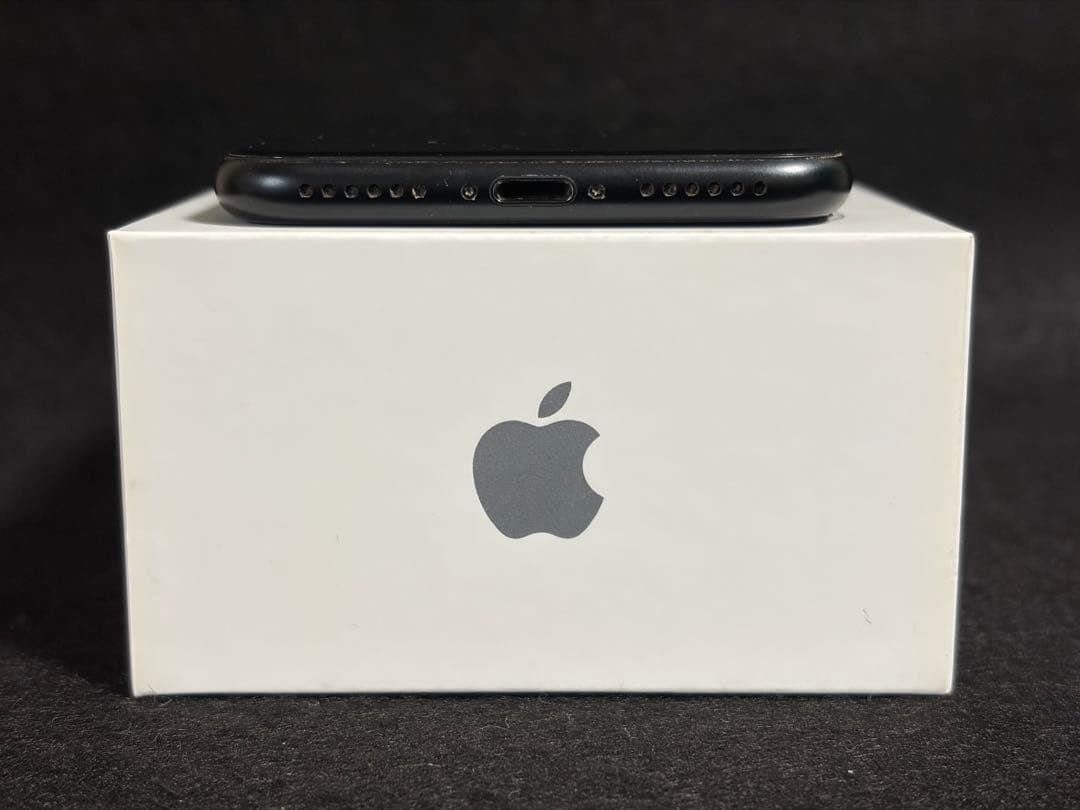 【ジャンク】iPhone SE2 128GB ブラック ホームボタン不良　箱付