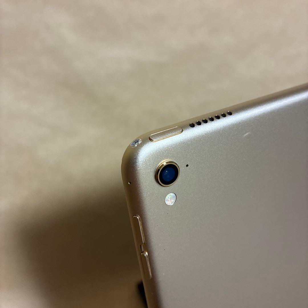 iPad Pro 9.7インチ WI-FIモデル 128gb MLMX2J/A