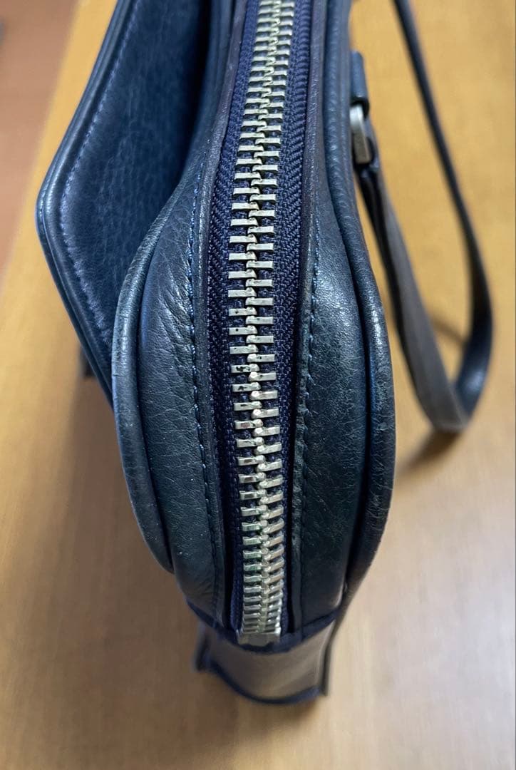 アニアリ　レザー ビジネス　トートバッグ　ネイビー