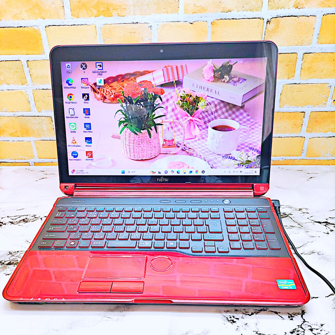 初心者さん向け簡単ノートパソコン❤️爆速SSD❤️メモリ8G✨ハイスぺPC☘️