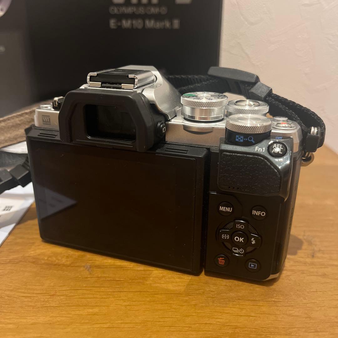 OLYMPUS デジタルカメラ E-M10 MarkⅢ レンズ2本セット