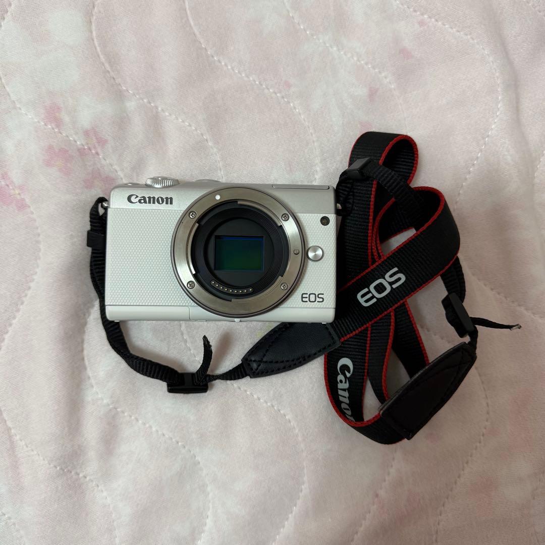 Canon EOS M100 ダブルレンズキット