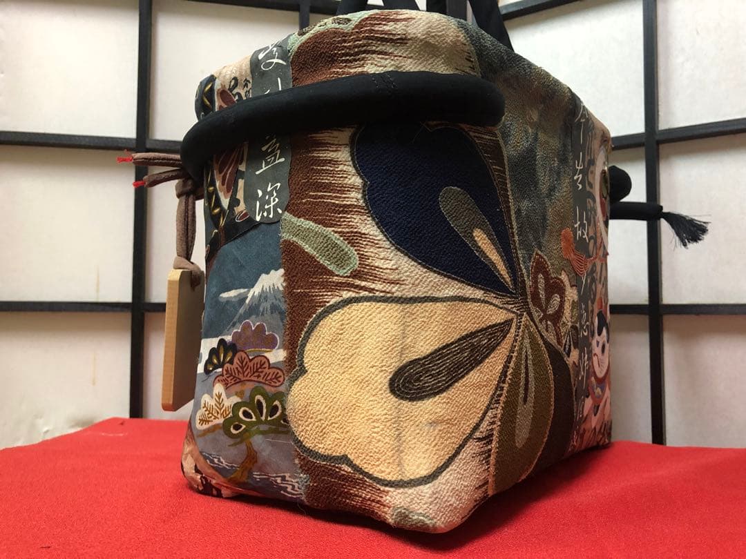 一閑張り　一閑張りバック　 正絹大正縮緬　犬張子　狛犬